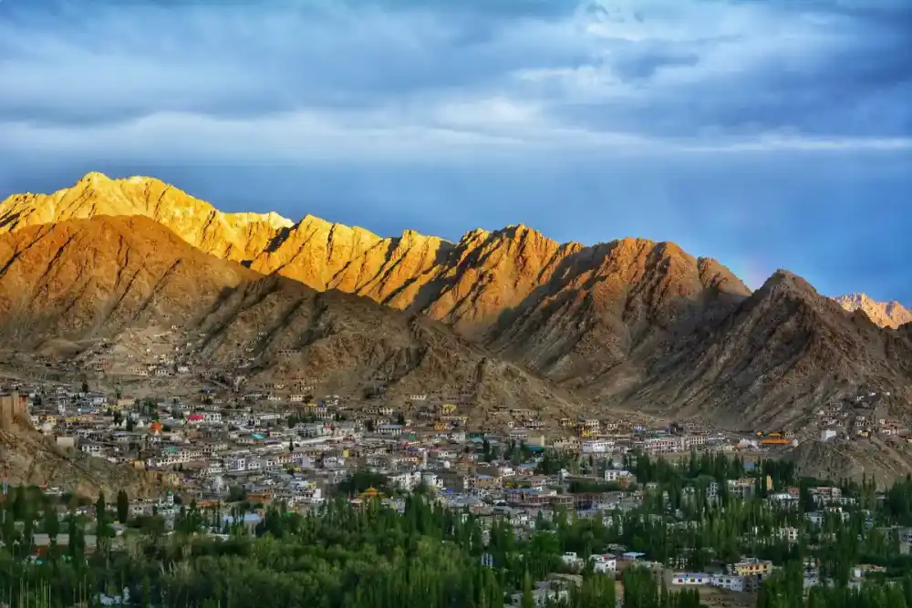 Journey To Ladakh Tour