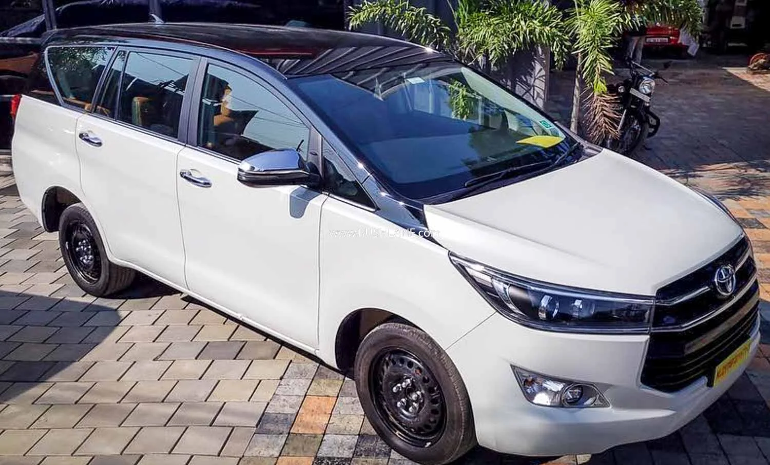 Innova Crysta